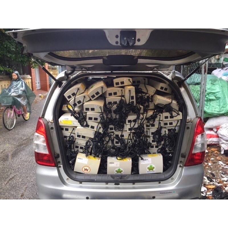 Bán sỉ bộ lưu điện kích từ 12-24v lên 220v santack tg500 tg1000