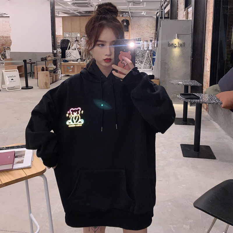 [Áo hoodie nữ form rộng] Áo hoodie nữ unisex dài GẤU SÁNG đen, trắng chất nỉ dẹp | BigBuy360 - bigbuy360.vn