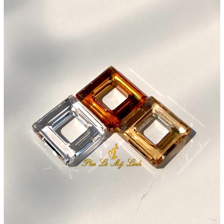 Mặt dây pha lê Swarovski vuông và tròn rỗng 14mm