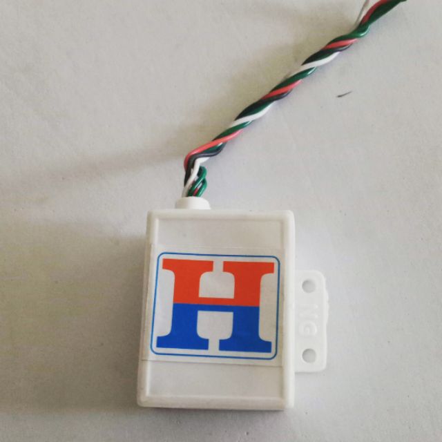 Rơ le nháy đuổi đèn xi nhan