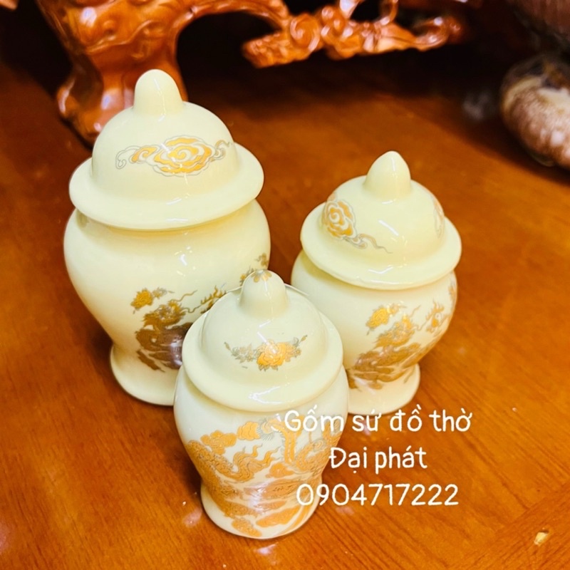 Choé thờ đựng muối gạo nước, hũ đựng muối gạo nước màu ngà vàng chất liệu gốm sứ