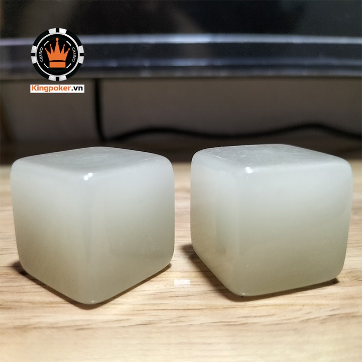 2 Viên xúc xắc trắng không số dạ quang size lớn 25mm