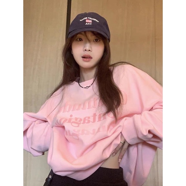 Áo sweater in chữ