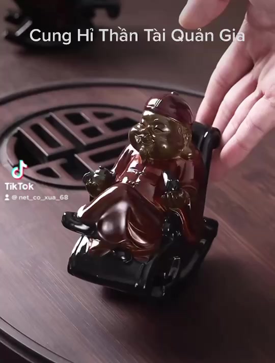 Thần Tài Quản Gia - Đổi Màu Khi Đổ Nước nóng- Rất Đẹp và Ý Nghĩa Top 1 Shoppe | BigBuy360 - bigbuy360.vn