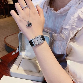 Đồng hồ nữ Davena dây da đen siêu đẹp