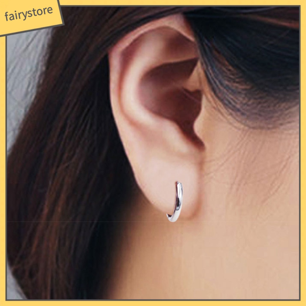 1 Khuyên tai hình tròn thiết kế đơn giản cho nam và nữ