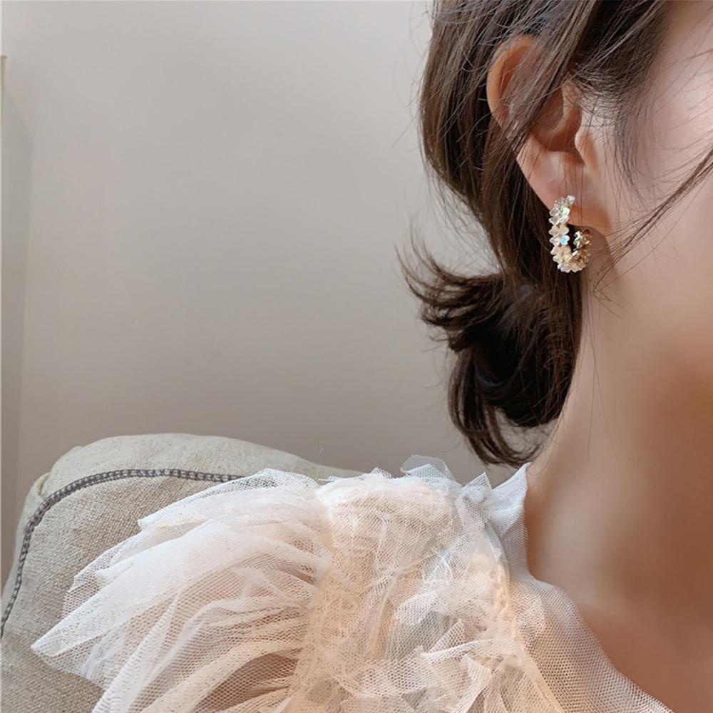 Khuyên Tai Vòng Tròn Họa Tiết Hoa Thanh Lịch Cho Nữ