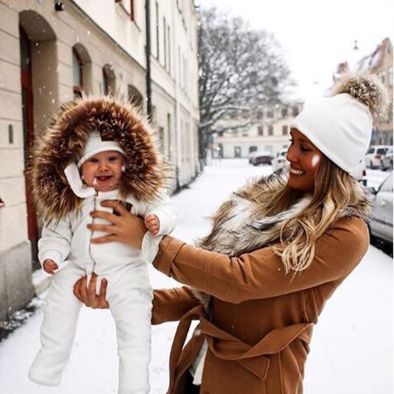 Mũ Beanie Vải Cotton Phối Cục Bông Giữ Ấm Mùa Đông Dành Cho Bé Trai Gái