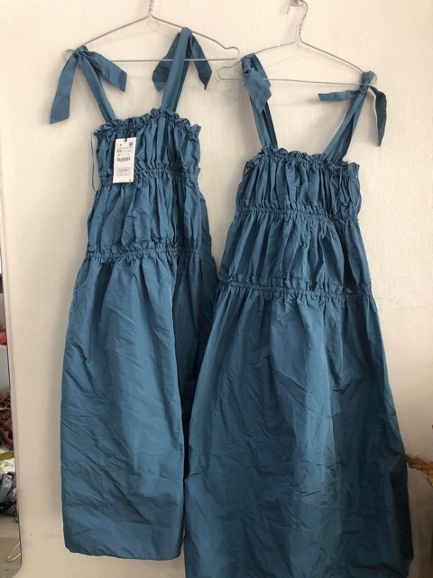 Váy zara hà hồ