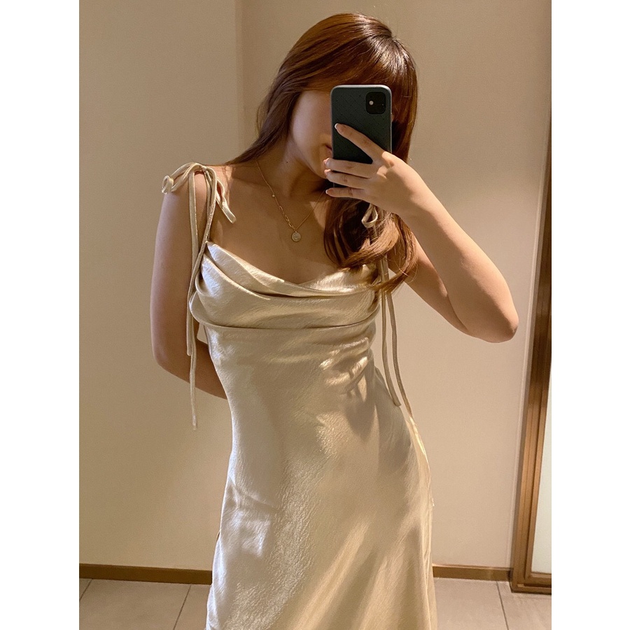 Đầm lụa dự tiệc Luala thiết kế nhún ngực sexy sang chảnh, tà vạt xéo, vai cột dây được nhiều kiểu, chất liệu satin đẹp