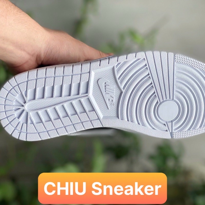 Giày thể thao sneaker Jordan 1 low Panda trắng đen giày cổ thấp da bò có văn nhăn