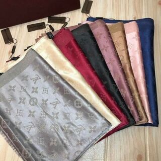 Khăn lụa hiệu 250k sale 189 (k box)