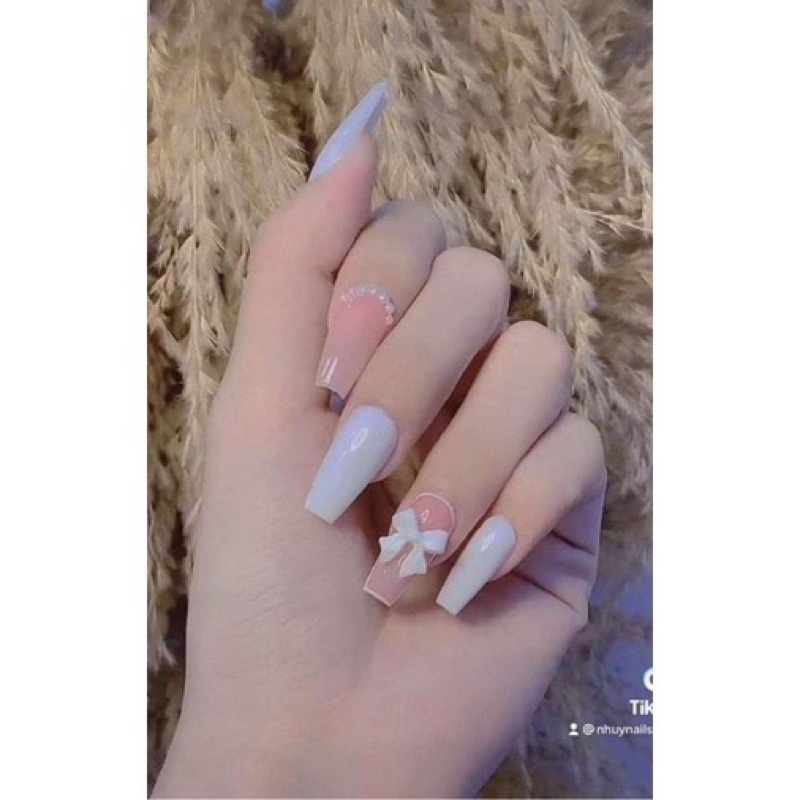 móng úp Nailbox thiết kế tay