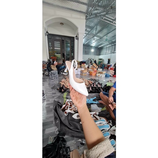 Giày cao gót nữ màu trắng đen quai sau cao 6 cm da mờ mũi nhọn