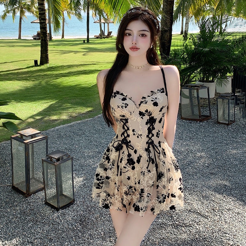 Bộ Đồ Bơi Một Mảnh Có Đệm Nâng Ngực Che Phủ Vòng Eo Gợi Cảm