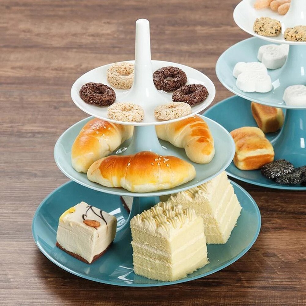 Giá kệ 3 tầng trưng bày bánh ngọt trái cây cho bữa tiệc sinh nhật đám cưới