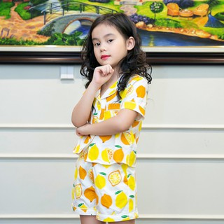Bộ ngủ Pijama C&G ngắn tay cho bé gái, đồ mặc ở nhà màu trắng phối quả chanh vàng BG11