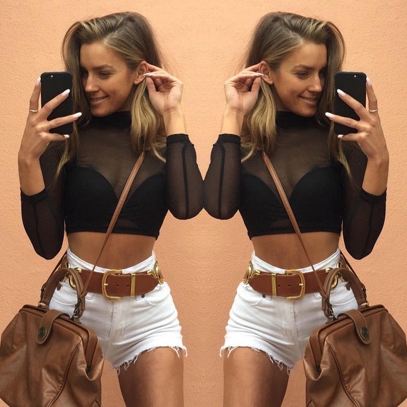 Áo Croptop Tay Dài Phối Lưới Màu Đen Xuyên Thấu