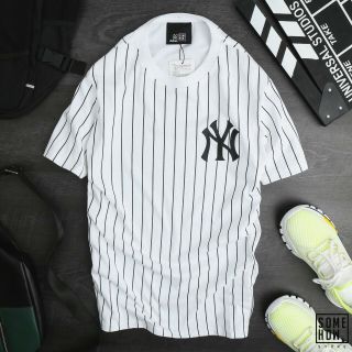 Áo thun nam cổ tròn sọc đứng kiểu áo bóng chày