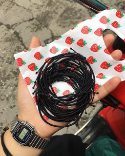 Sợi chỉ trơn