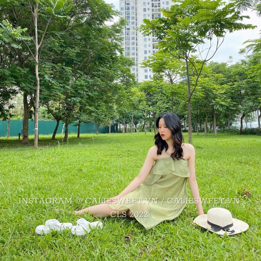 Đầm maxi đi biển Caliesweet váy maxi cổ yếm chất tơ mềm hottrend hè năm 2022