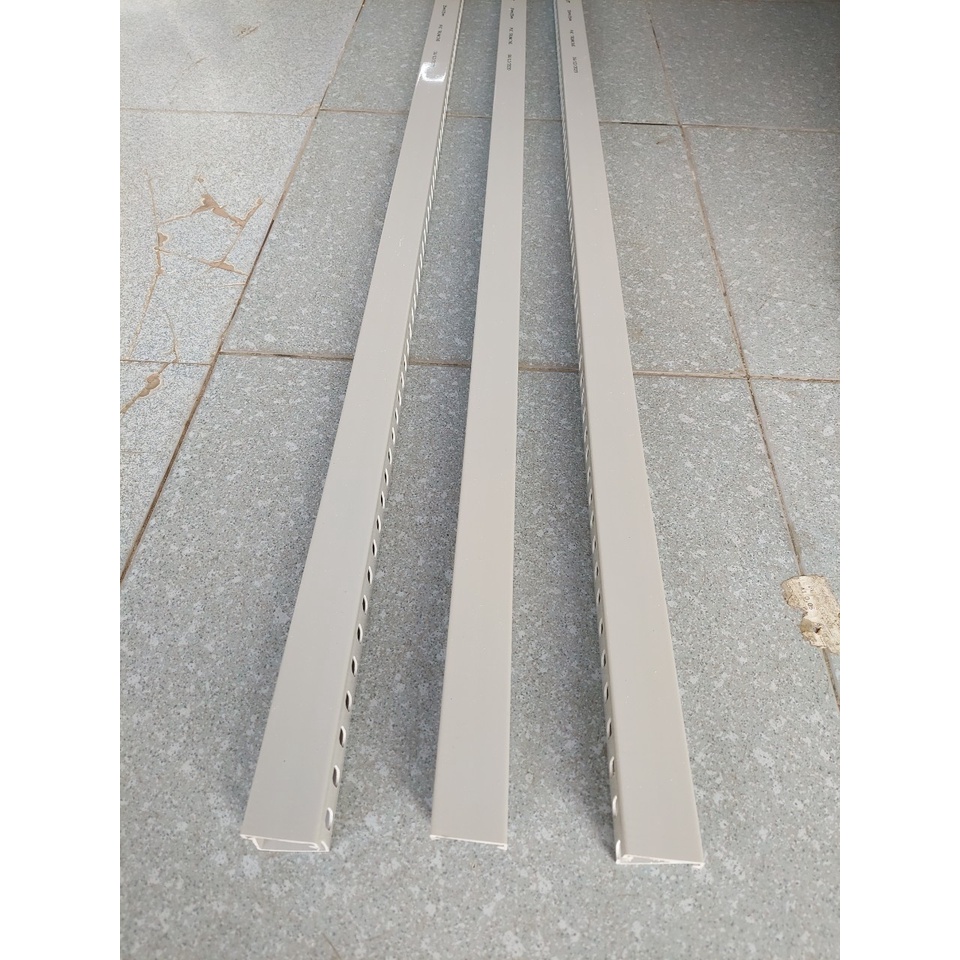 Máng ghen nhựa răng lược 35x35 đi dây tủ điện, màu xám, Tiến Phát , nẹp lỗ 35x35