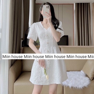Váy gấm xốp cổ tim cúc ngọc