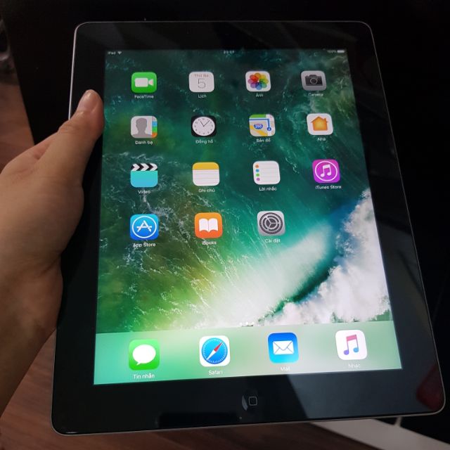 IPad 4 wifi 16gb (kèm cáp sạc)