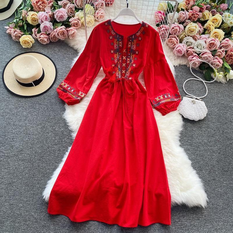 Đầm Tay Phồng Thêu Họa Tiết Phong Cách Bohemian Thời Trang Đi Biển Cho Nữ