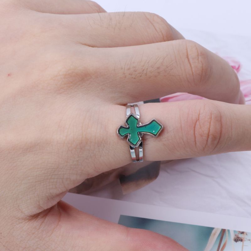 Nhẫn thay đổi màu sắc theo tâm trạng độc đáo