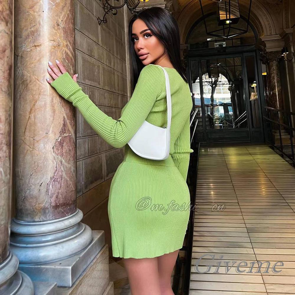 Set Áo Lửng Dài Tay + Chân Váy Xẻ Tà Màu Sắc Thời Trang Dành Cho Nữ