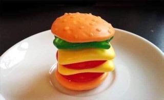 Kẹo dẻo hamburger Trolli - Đức date xa
