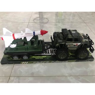 Xe quân sự phóng tên lửa