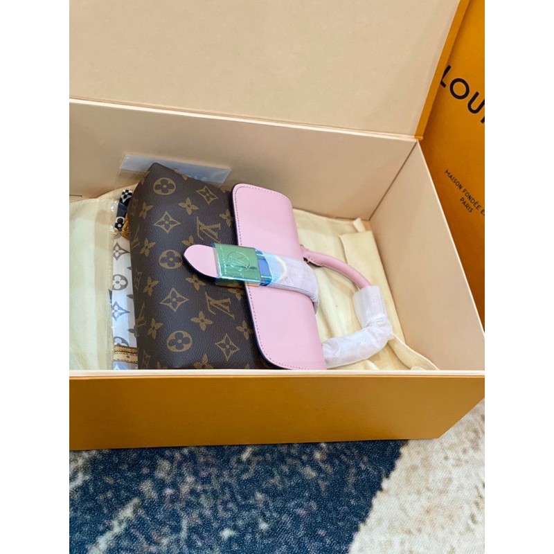 Túi W 266-20 LV Locky hịn mịn xinh dã man♥️