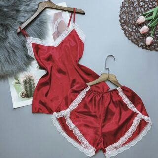 Bộ phi bóng mặc nhà viền ren