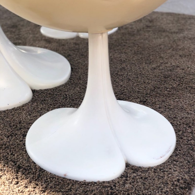 Bộ bàn ghế ăn bằng nhựa Composite cao cấp