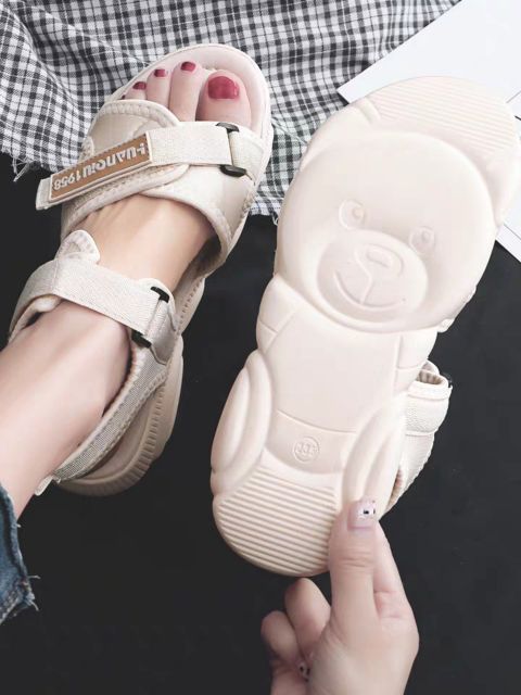 Sandal Nữ Quai Dán Đế Mặt Gấu