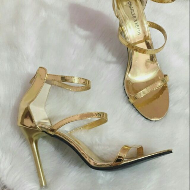 Sandal bích phương hot trend