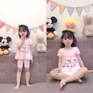 Bộ bánh bèo bé gái
