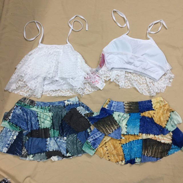 CÓ SẴN set bikini cổ yếm phối ren tôn dáng