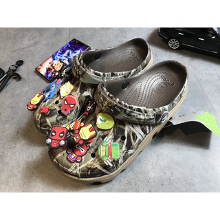 Dép Sục Cá Sấu Camo Nâu + Tặng 12 Jibbitz + Hộp