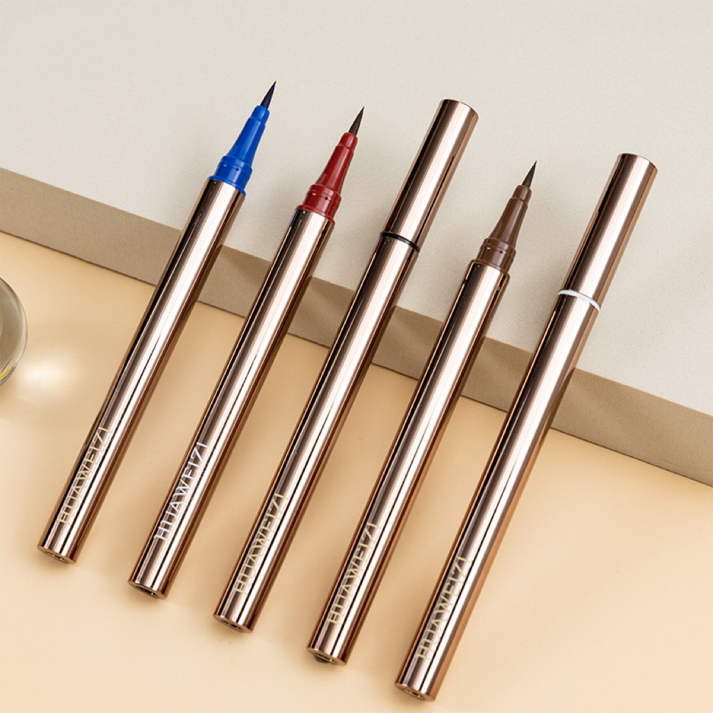 Bút Kẻ Mắt Nước Chống Trôi The First Pen Eyeliner