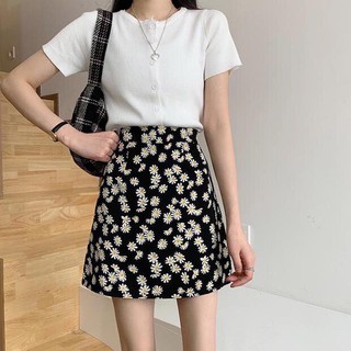SET CHÂN VÁY HOA CÚC+ ÁO THUN TRẮNG