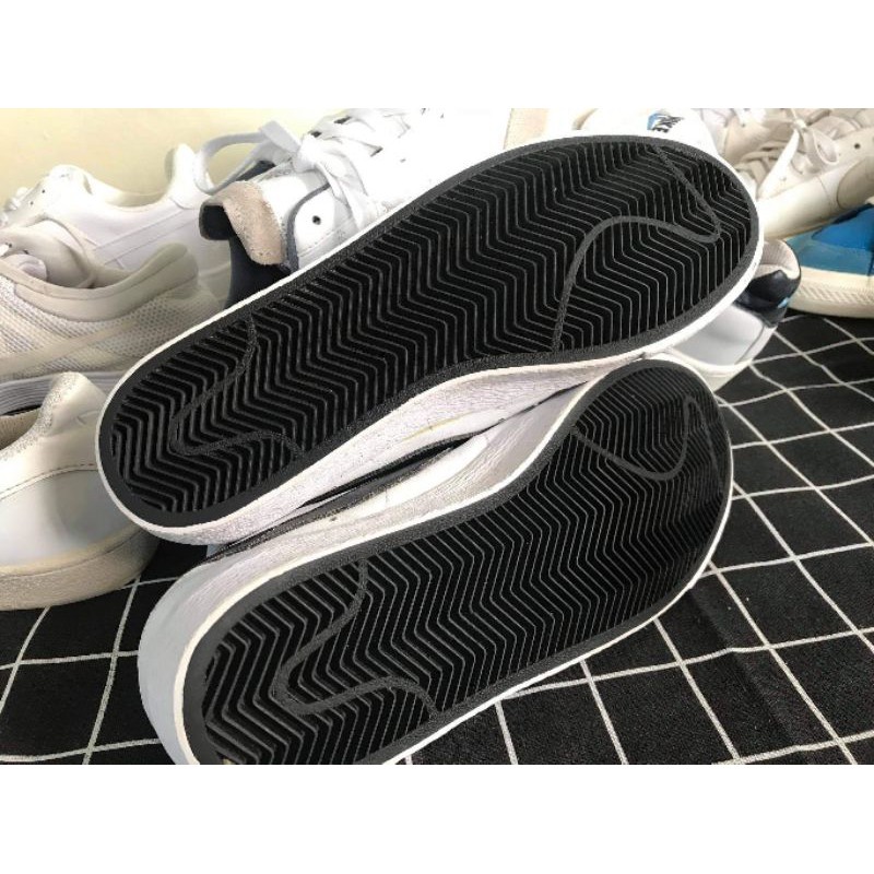 Giày Nike 2hand Real, da lộn, đế còn mới nguyên