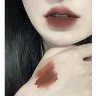 Son kem lì Nyx Lingerie Liquid Lipstick