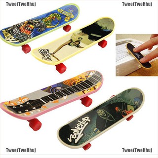 （twee）1X Mini Finger Board Skateboard Novelty Kids Boys Girls Toy Gift for P