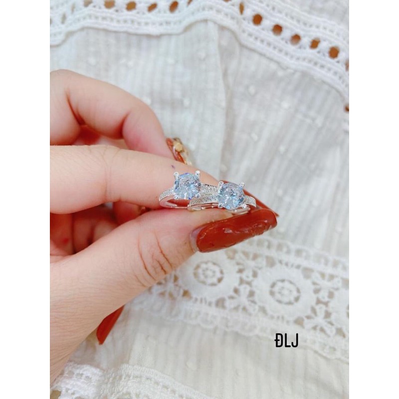 NHẪN NỮ ĐÁ CHỦ TRẮNG CỰC XINH BẠC TA