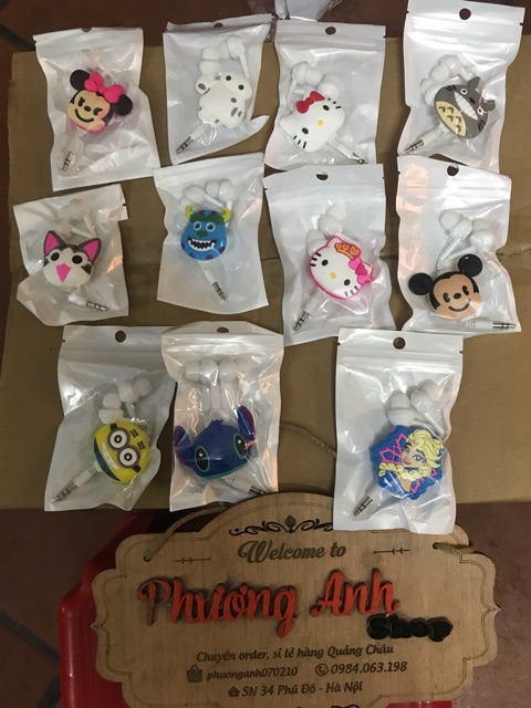 Tai nghe rút hoạt hình.