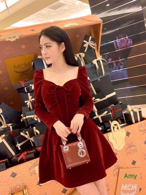 Váy nhung chun ngực