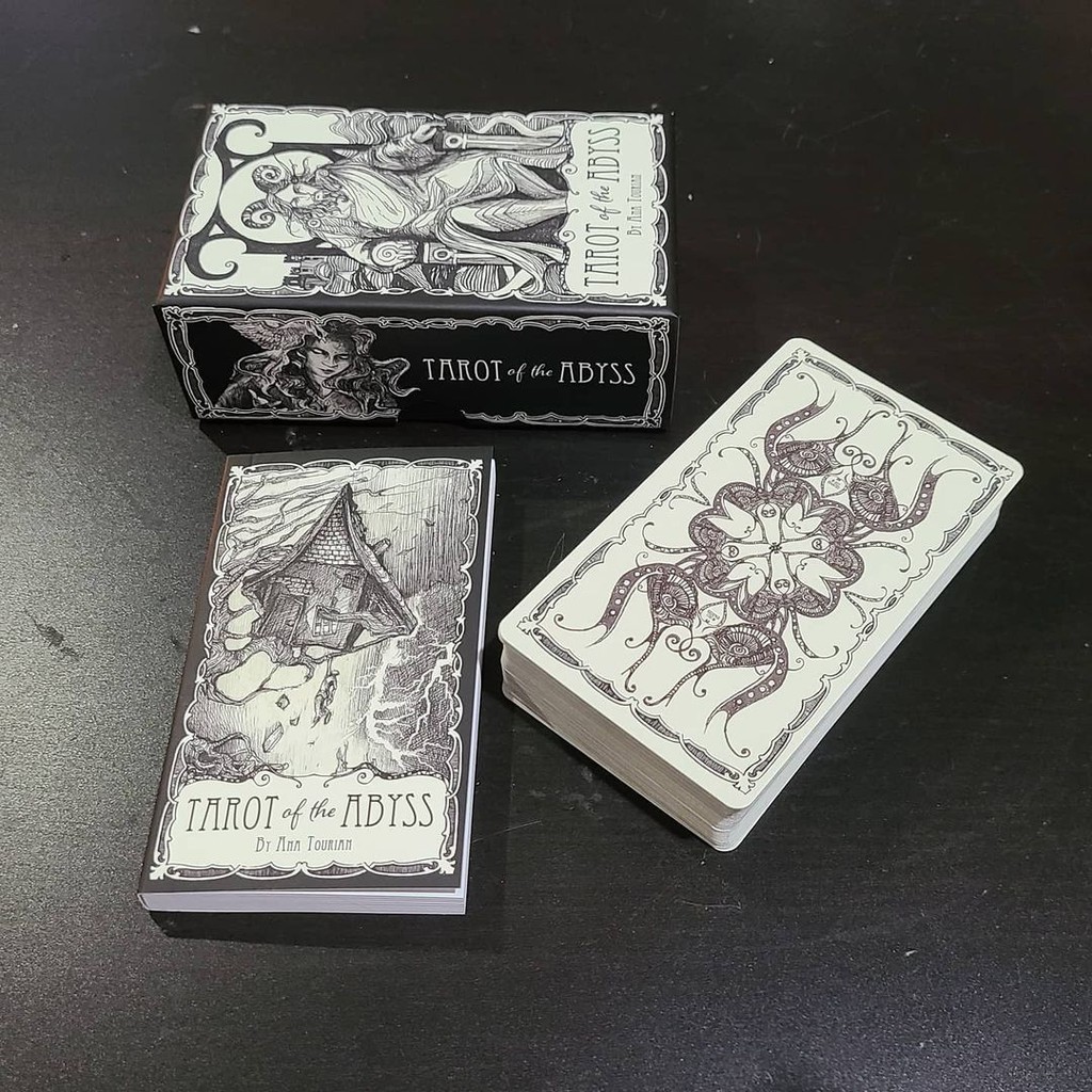 Bài Tarot of the Abyss